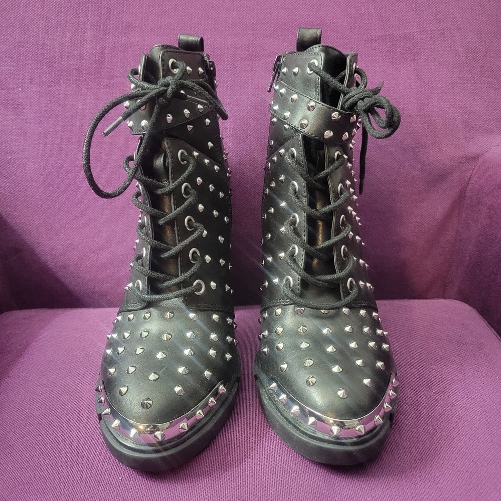 Gianni Bini Rhiannen Studded Design Ankle Boots Black US Size 10M
